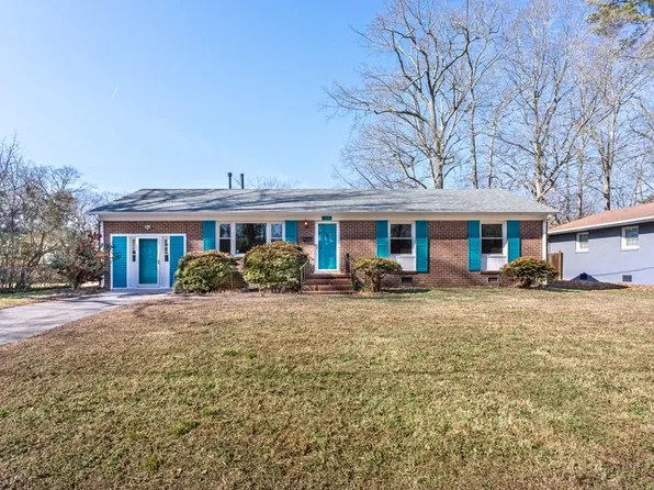 873 Cascade Dr, Newport News, VA 23608