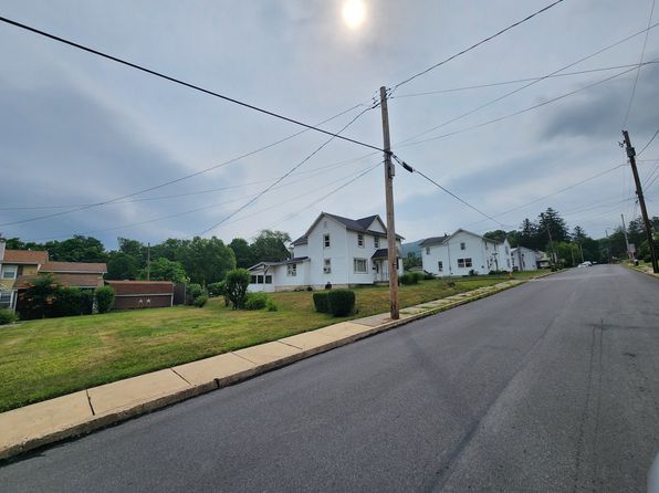 211 Edgewood Ave