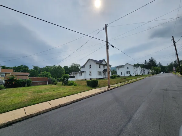 211 Edgewood Ave, South Williamsport, PA 17702