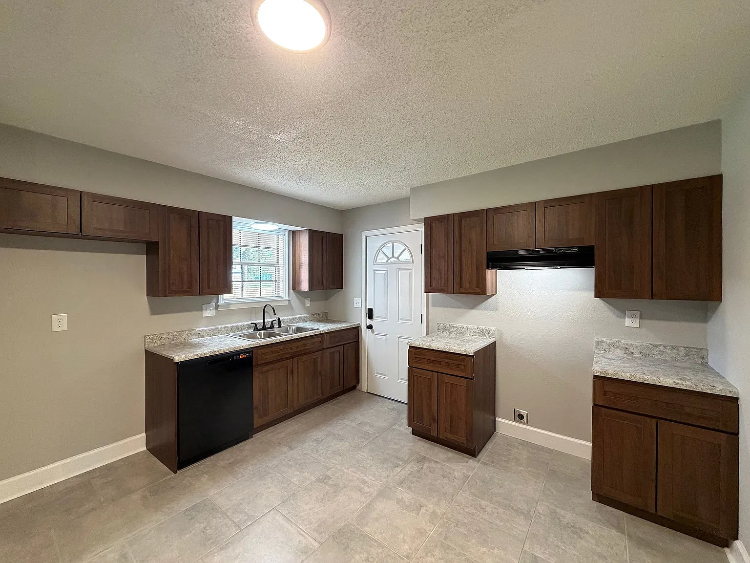 4445 Chuck Avenue — Photo 2