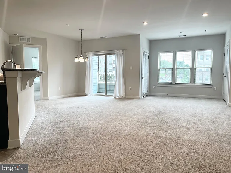 5742 Meadowood St #202 — Photo 11