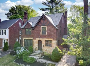 2555 Channing Rd, University Heights, OH 44118