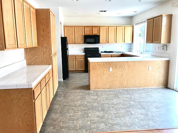 5th image of 2546 Huber Dr