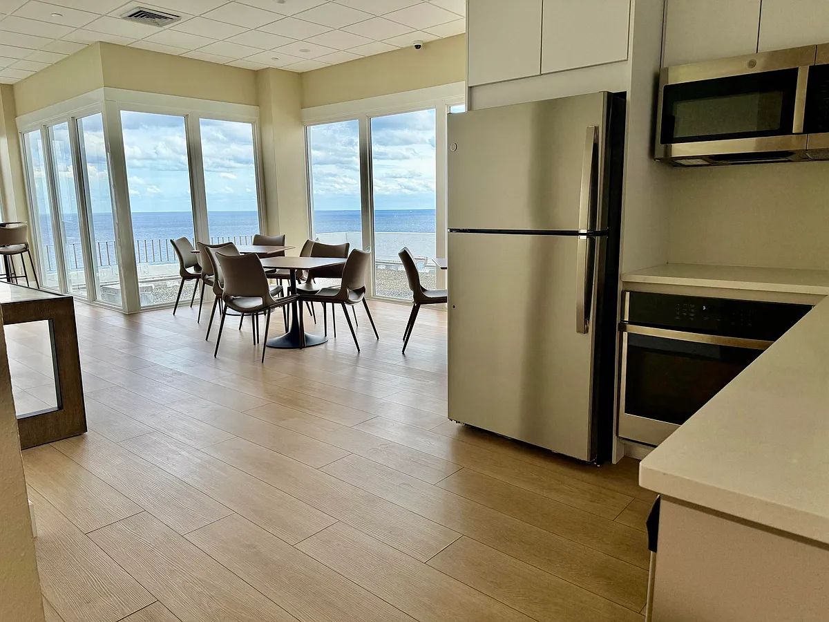 Building Photo - 1370 S Ocean Blvd #603