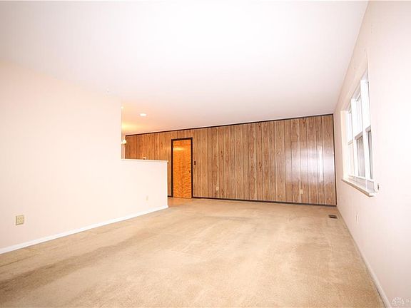 2nd image of 2469 Periwinkle Dr