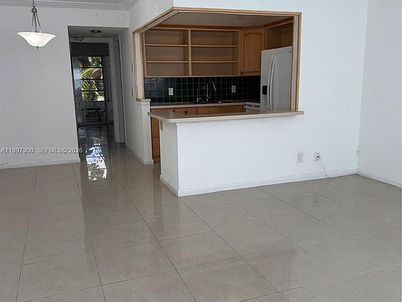 3rd image of 162 Westbury #162-J