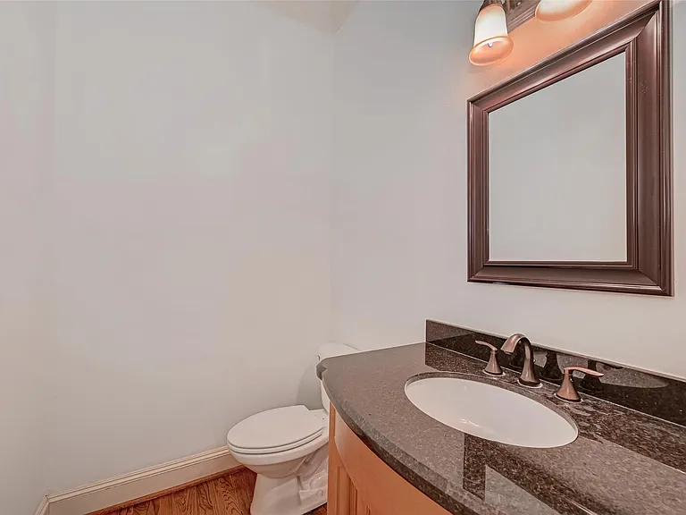 3218 Westridge St — Photo 24