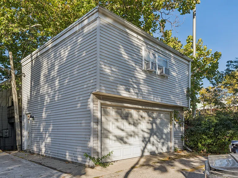 1363 W Crystal St #1RF — Photo 7