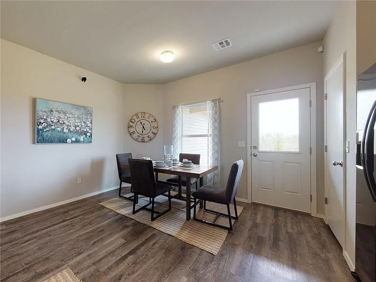 1419 S Scissortail Ln — Photo 5