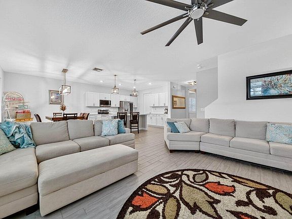 2nd image of 7528 NW Deysbrook Lane