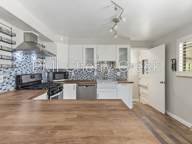 1364 W Center Ave — Photo 8
