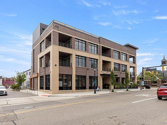 5th image of 156 N Center St Unit 203
