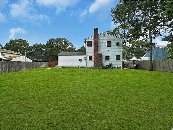 3rd image of 154 Cherry Ln