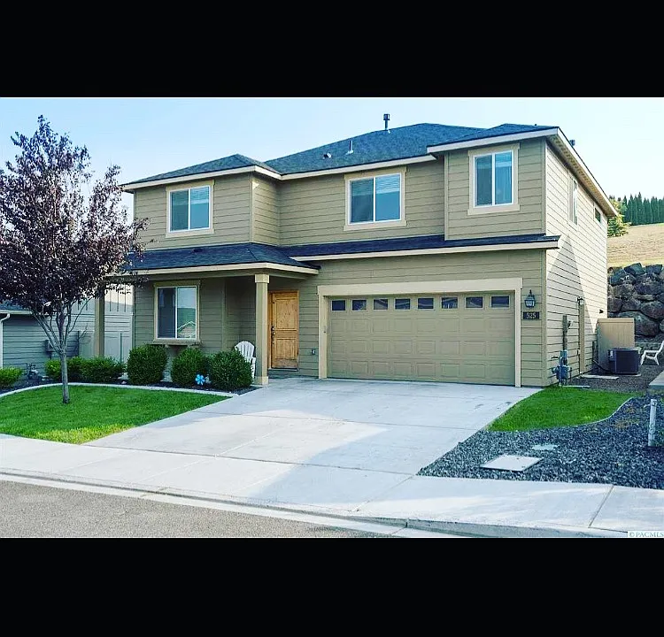 525 Jordan Ln