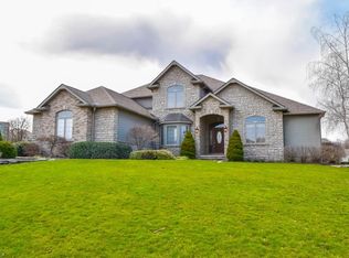 7523 Champaign Ave NW, Canal Fulton, OH 44614