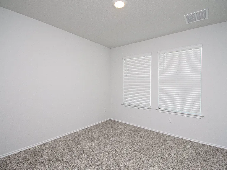 10009 Avendesora Rd — Photo 21