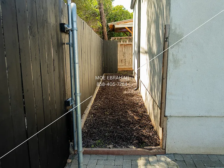 419 S 36th St — Photo 36