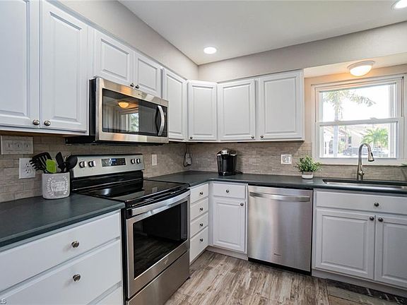 4th image of 3251 White Ibis Ct APT B3