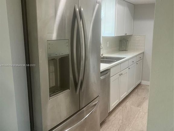 5th image of 1410 NE 56th Ct #1412