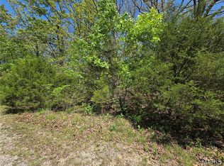 2402 San Chez Dr, Cuba, MO 65453