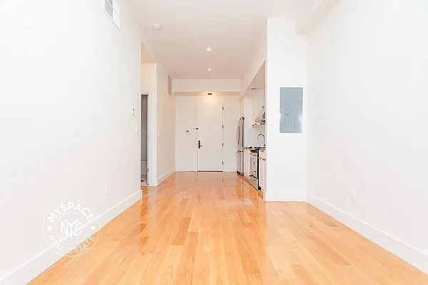 Rented by MySpaceNYC | media 3