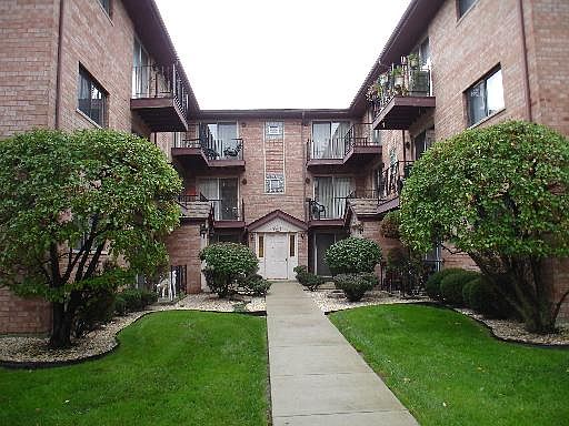 1st image of 5819 W Higgins Ave APT 3C