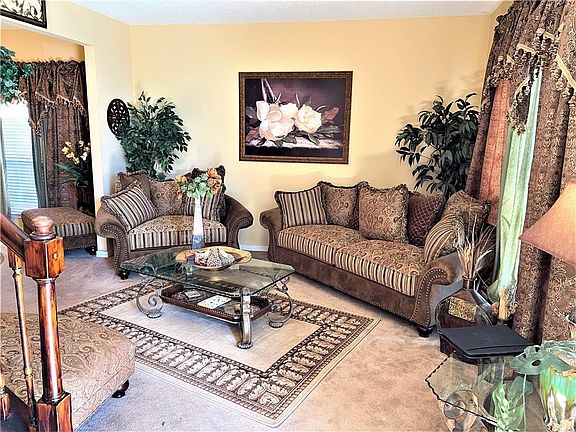 5th image of 1240 Krupp Dr