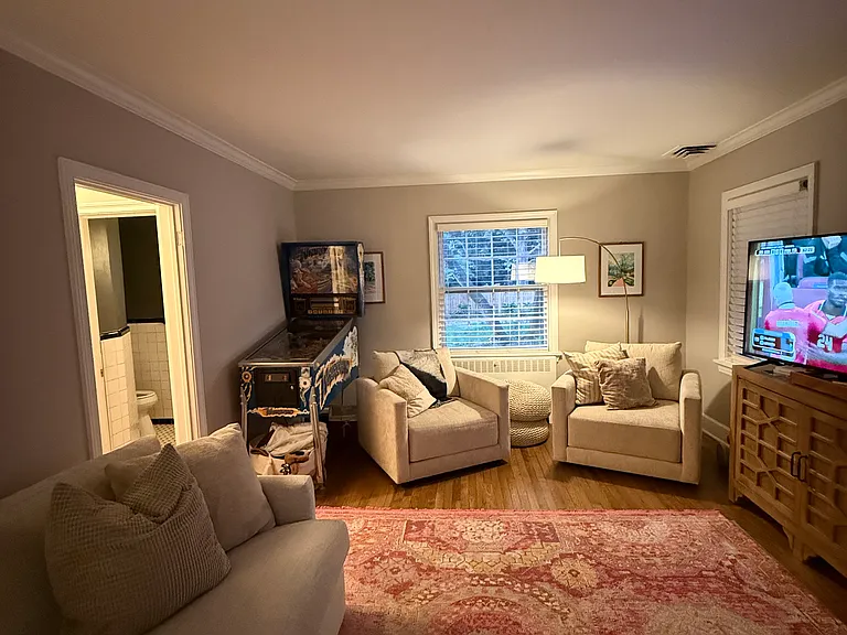 1316 Brookland Pkwy — Photo 3