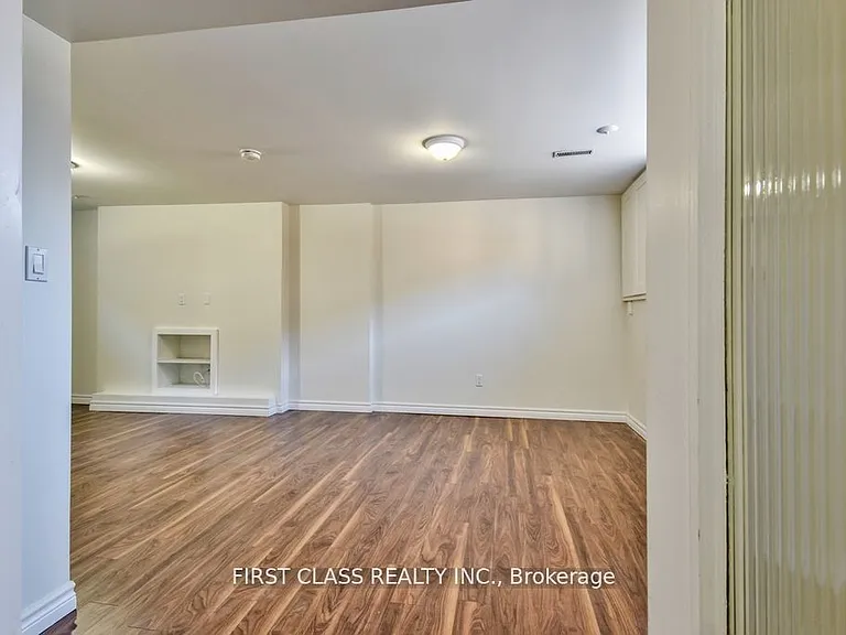 24 Fintona Ave #BASEMENT — Photo 6