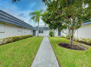 76 Waterford Cir #D, Delray Beach, FL 33446