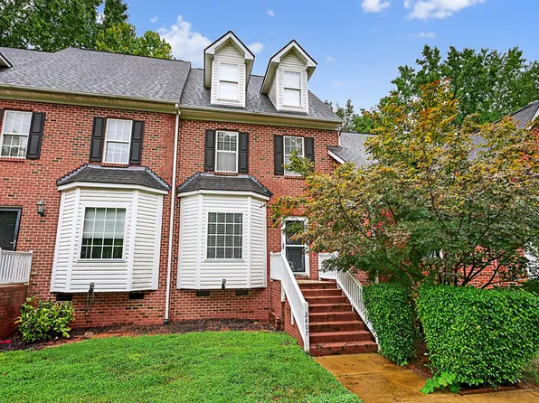 2407 Trout Stream Dr, Raleigh, NC 27604