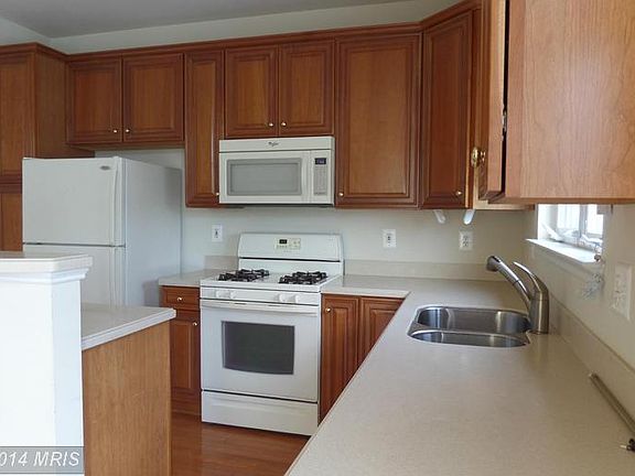 4th image of 741 Collington Ct
