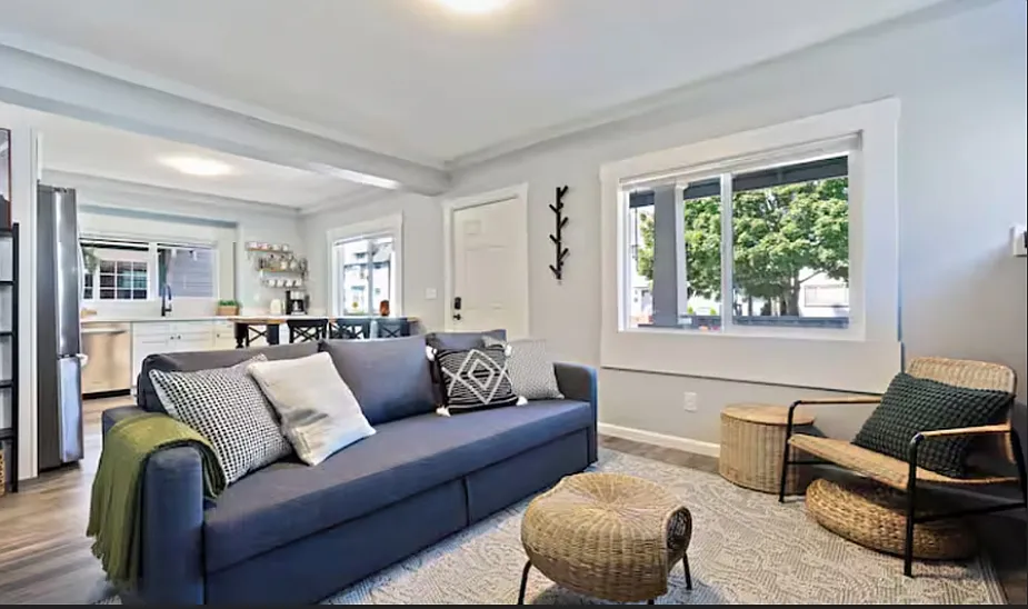 719 S Sheridan Ave — Photo 3