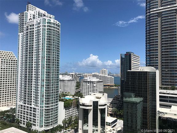 3rd image of 1050 Brickell Ave APT 2308
