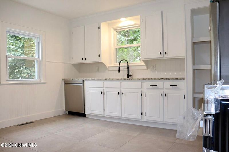 4th image of 1306 Palma Avenue