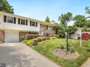 9709 Counsellor Dr, Vienna, VA 22181