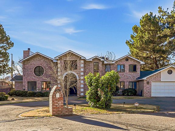 3rd image of 620 Mount Cristo Rey Ln