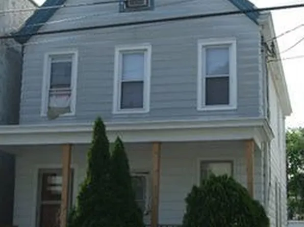 38 Saint James St, Kingston, NY 12401