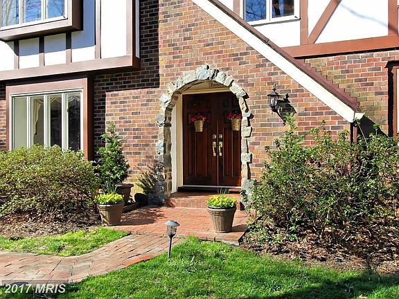2nd image of 7706 Tiffany Ct