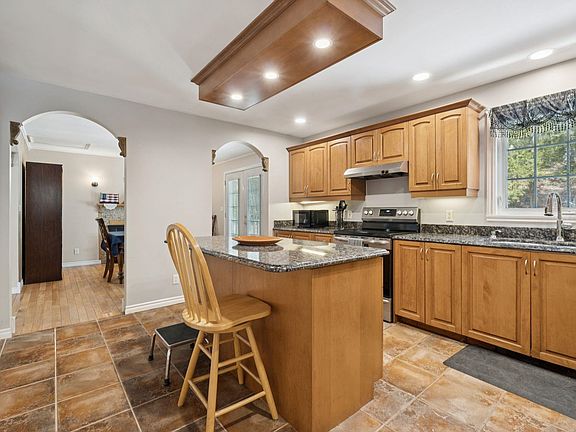 2nd image of 35 Pike Brook Road