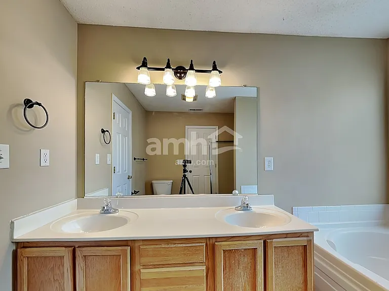 125 Fiddlers Run Ct — Photo 12