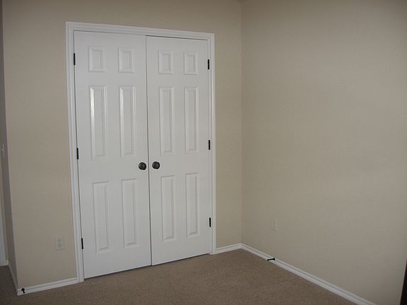 3rd image of 2401 SW 139th St