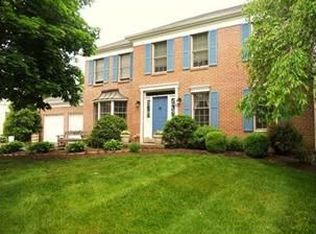 6 Concord Dr, Kendall Park, NJ 08824