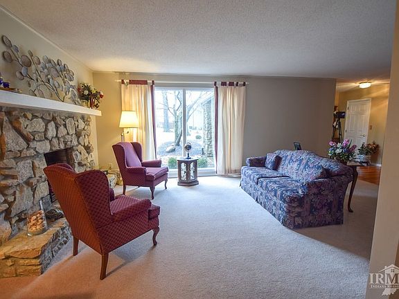 5th image of 2122 W Pineview Dr