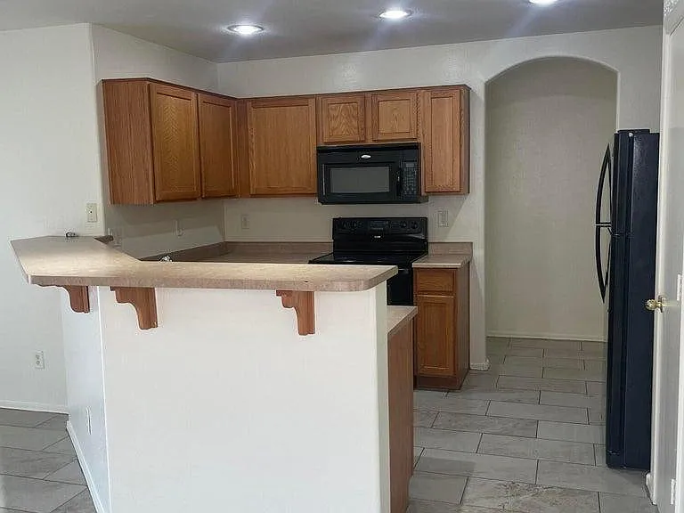 1333 S 220th Dr — Photo 9