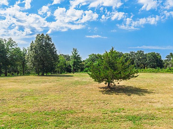 3rd image of County Road High Point Cir #3648