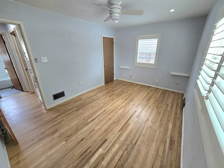 2437 15th Avenue Ct — Photo 10