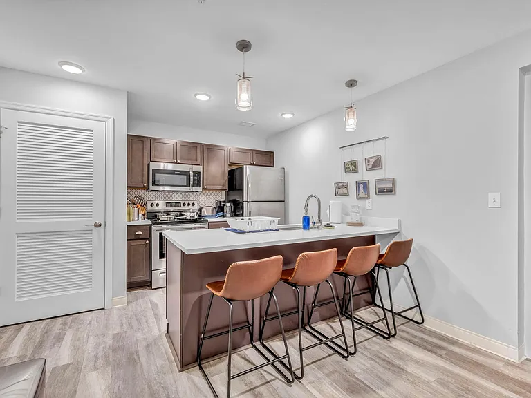 Athlon - One Bedroom Suite II
