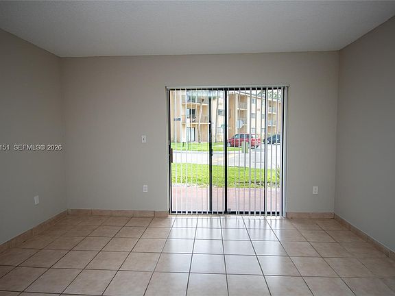 5th image of 9491 Palm Cir S APT 101