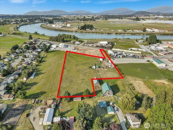 17506 State Route 536, Mount Vernon, WA 98273